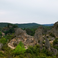 Photo de France - Le Cirque de Mourèze et le Lac du Salagou